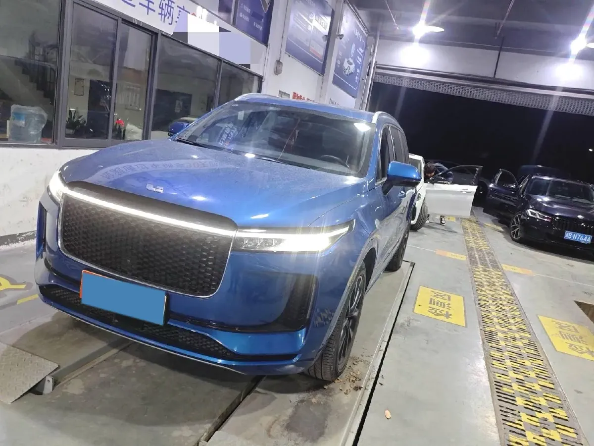 2020 Li ONE Range Extended 131HP REEV 40.5KWH,autocango,china used car exporter,china ev exporter,chinese used car exporter,chinese used ev exporter