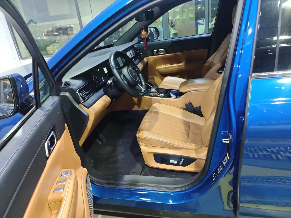 2020 Li ONE Range Extended 131HP REEV 40.5KWH,autocango,china used car exporter,china ev exporter,chinese used car exporter,chinese used ev exporter