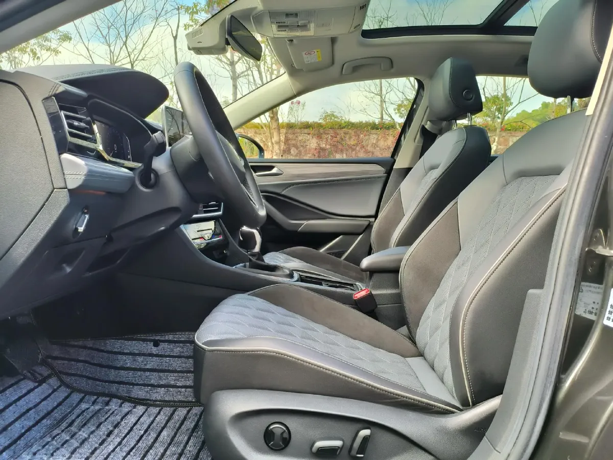 2023 Volkswagen Sagitar 1.5T 160HP L4 7DCT,autocango,china used car exporter,china ev exporter,chinese used car exporter,chinese used ev exporter