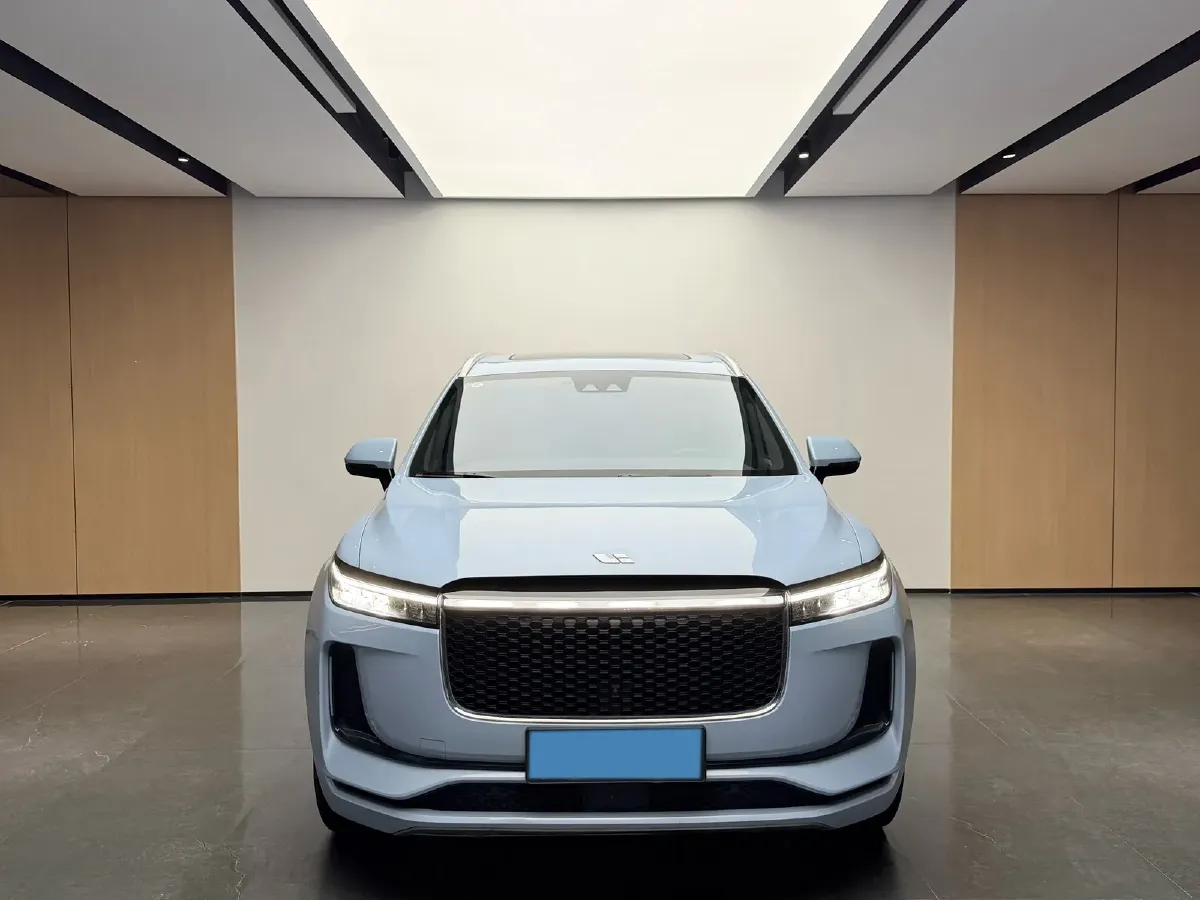 2020 Li ONE Range Extended 131HP REEV 40.5KWH,autocango,china used car exporter,china ev exporter,chinese used car exporter,chinese used ev exporter