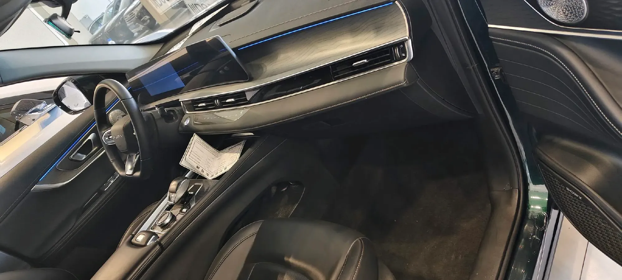 2022 Chery Tiggo 8 PRO 1.6T 197HP L4 7DCT,autocango,china used car exporter,china ev exporter,chinese used car exporter,chinese used ev exporter