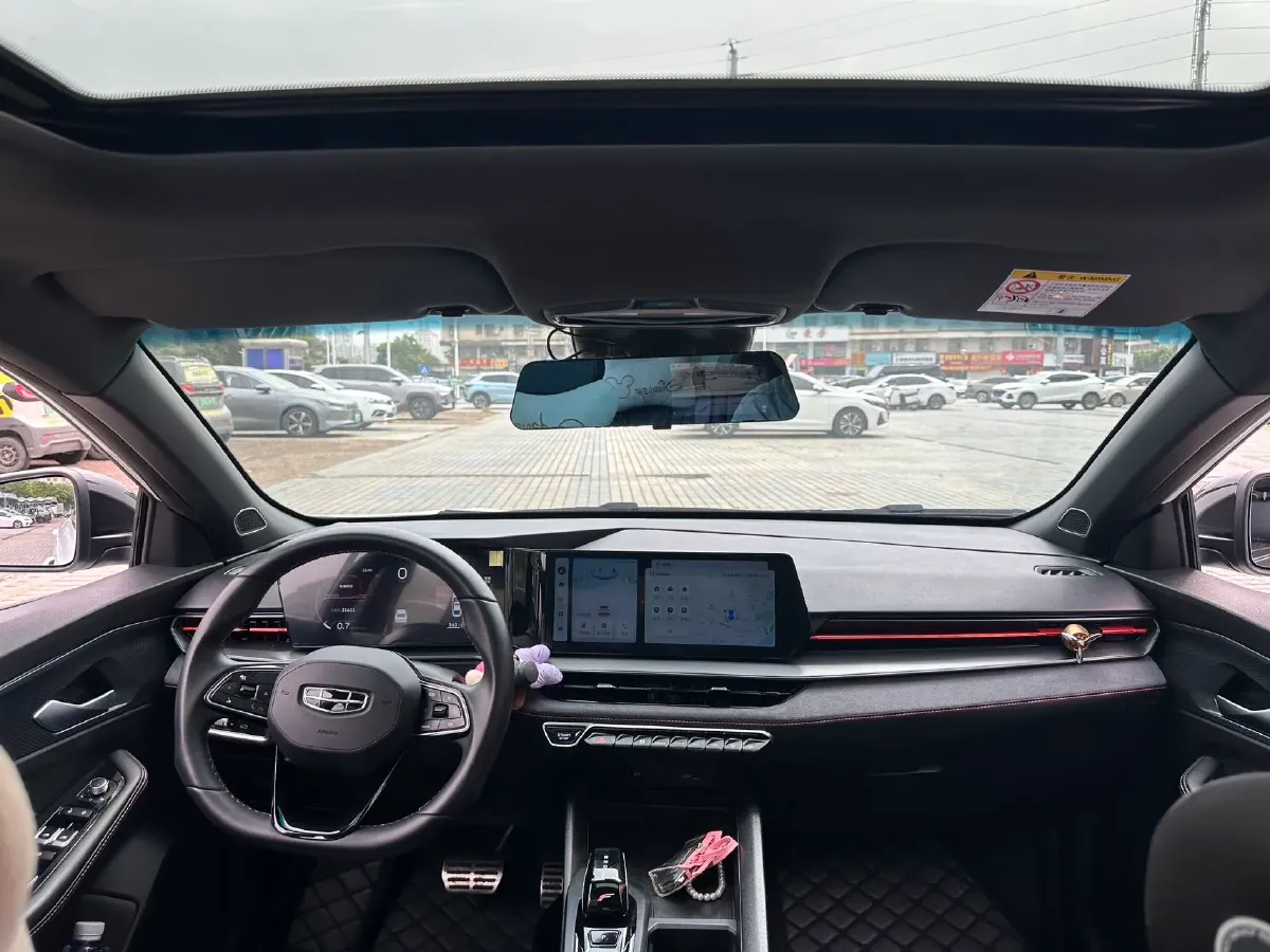 2022 Geely Binray 1.5T 181HP L4 7DCT,autocango,china used car exporter,china ev exporter,chinese used car exporter,chinese used ev exporter