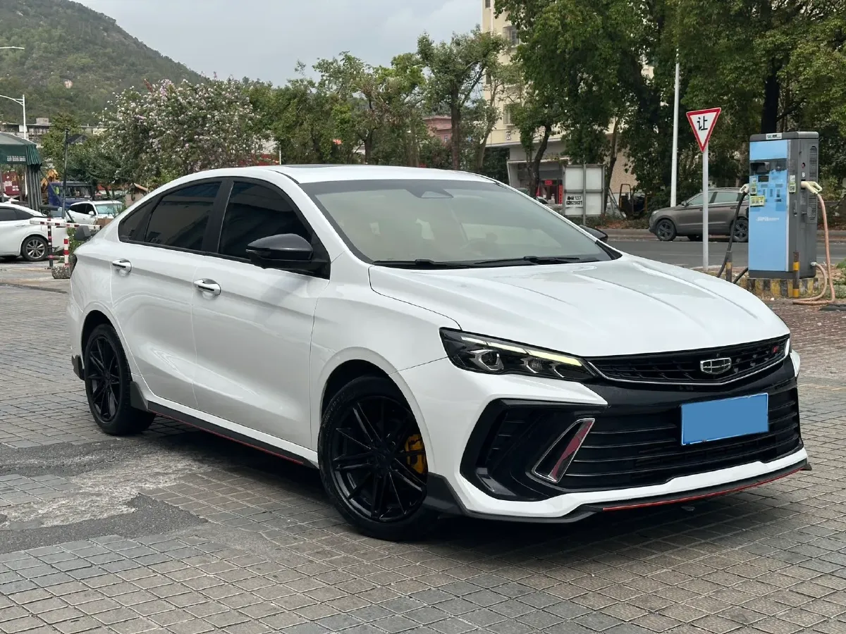 2022 Geely Binray 1.5T 181HP L4 7DCT,autocango,china used car exporter,china ev exporter,chinese used car exporter,chinese used ev exporter