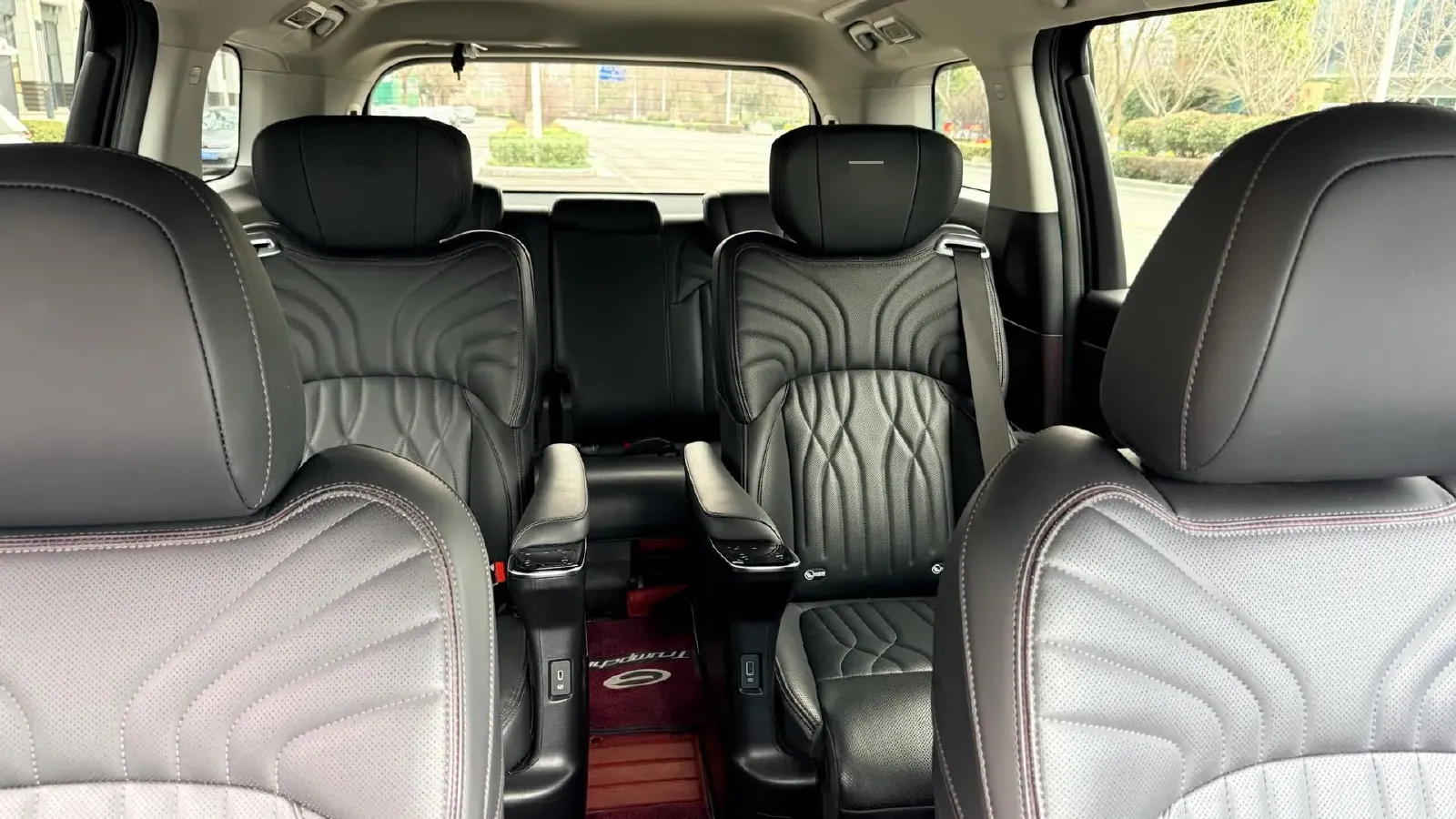 2024 GAC Trumpchi M8 2.0T 252HP L4 8AT,autocango,china used car exporter,china ev exporter,chinese used car exporter,chinese used ev exporter