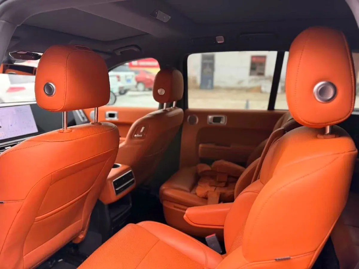 2023 Li L8 Range Extended 154HP REEV 40.9KWH,autocango,china used car exporter,china ev exporter,chinese used car exporter,chinese used ev exporter