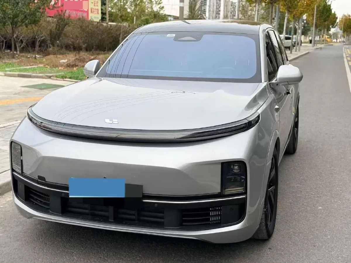 2023 Li L8 Range Extended 154HP REEV 40.9KWH,autocango,china used car exporter,china ev exporter,chinese used car exporter,chinese used ev exporter