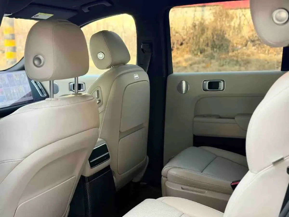 2022 Li L9 Range Extended 154HP REEV 42.6KWH,autocango,china used car exporter,china ev exporter,chinese used car exporter,chinese used ev exporter