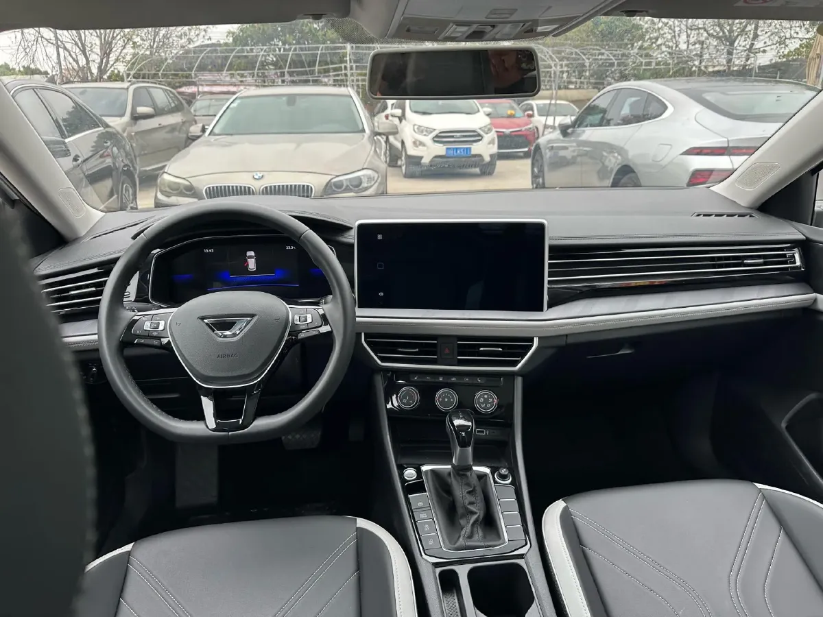 2025 Jetta JettaVA7 1.4T 150HP L4 7DCT,autocango,china used car exporter,china ev exporter,chinese used car exporter,chinese used ev exporter