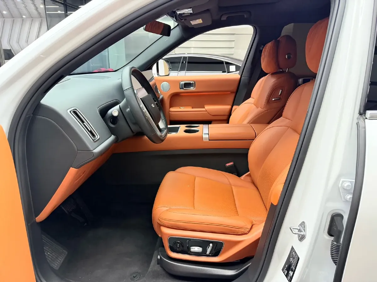 2023 Li L7 Range Extended 154HP REEV 40.9KWH,autocango,china used car exporter,china ev exporter,chinese used car exporter,chinese used ev exporter