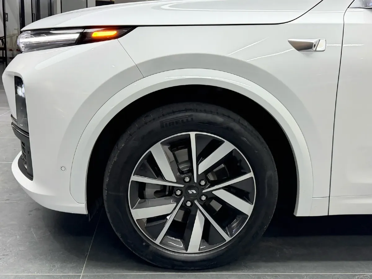 2023 Li L7 Range Extended 154HP REEV 40.9KWH,autocango,china used car exporter,china ev exporter,chinese used car exporter,chinese used ev exporter