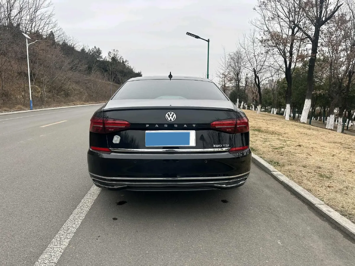 2020 Volkswagen Passat 2.0T 220HP L4 7DCT,autocango,china used car exporter,china ev exporter,chinese used car exporter,chinese used ev exporter