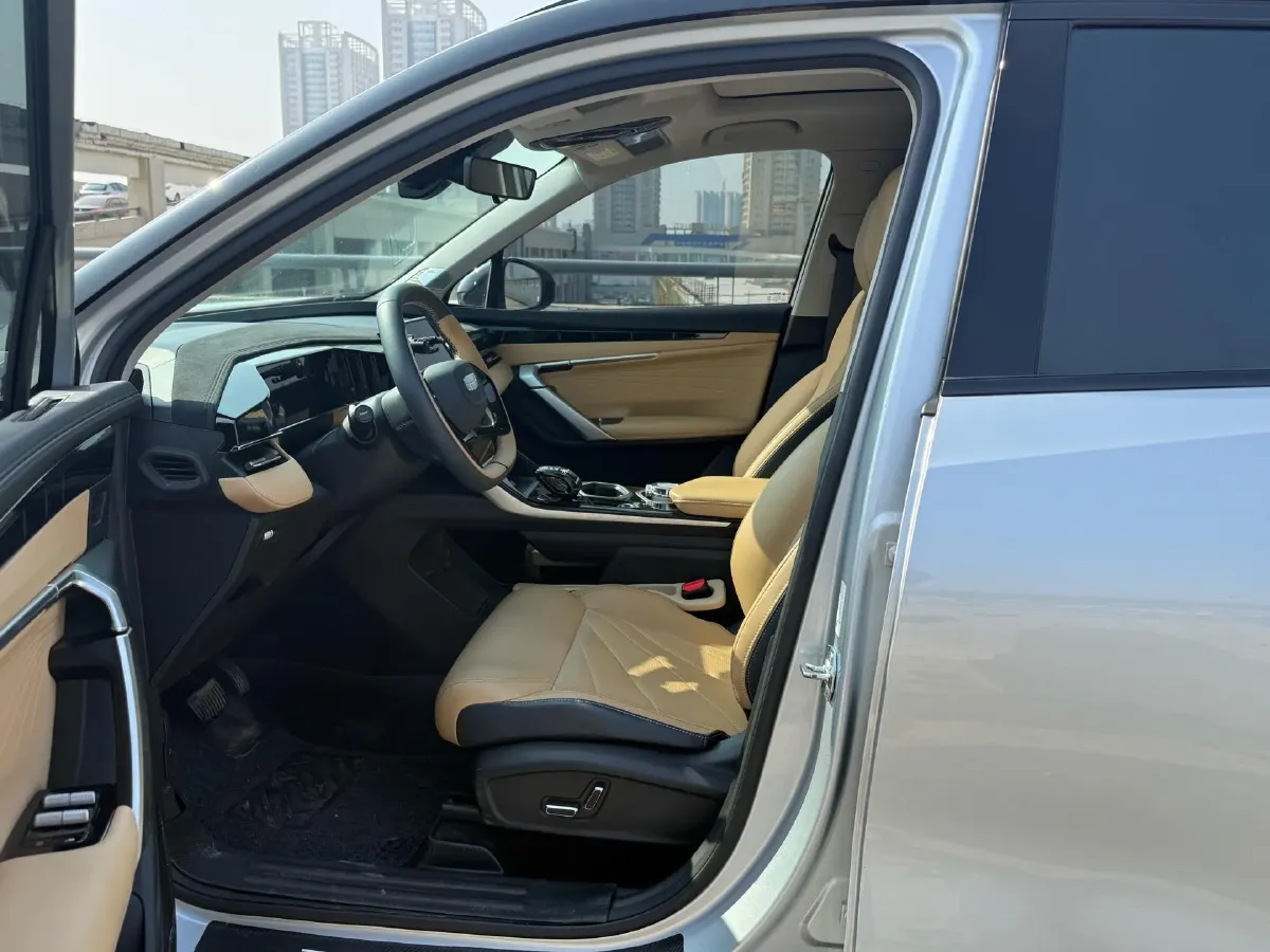 2023 Geely StarRay 1.5T 181HP L4 7DCT,autocango,china used car exporter,china ev exporter,chinese used car exporter,chinese used ev exporter