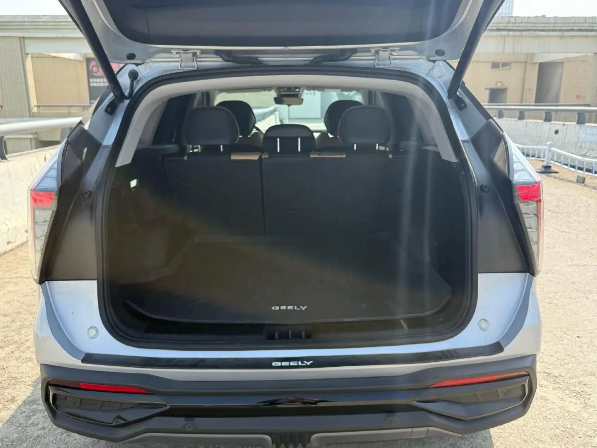 2023 Geely StarRay 1.5T 181HP L4 7DCT,autocango,china used car exporter,china ev exporter,chinese used car exporter,chinese used ev exporter