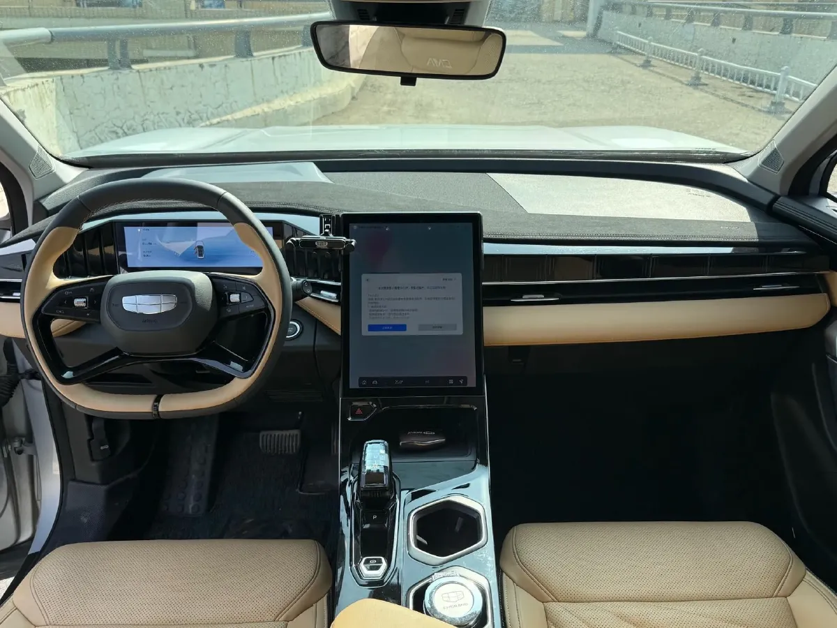 2023 Geely StarRay 1.5T 181HP L4 7DCT,autocango,china used car exporter,china ev exporter,chinese used car exporter,chinese used ev exporter