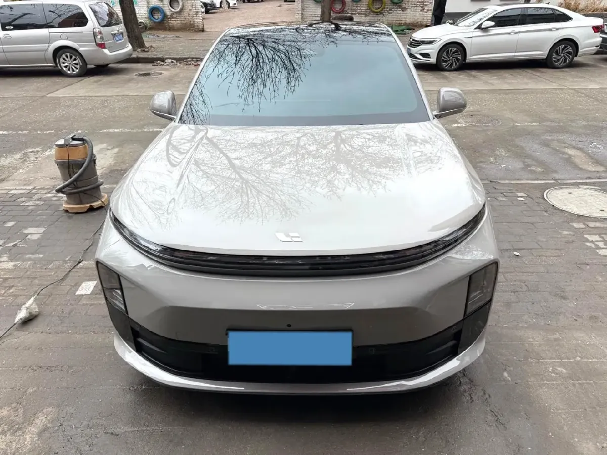 2024 Li L6 Range Extended 154HP L4 REEV 36.8KWH,autocango,china used car exporter,china ev exporter,chinese used car exporter,chinese used ev exporter