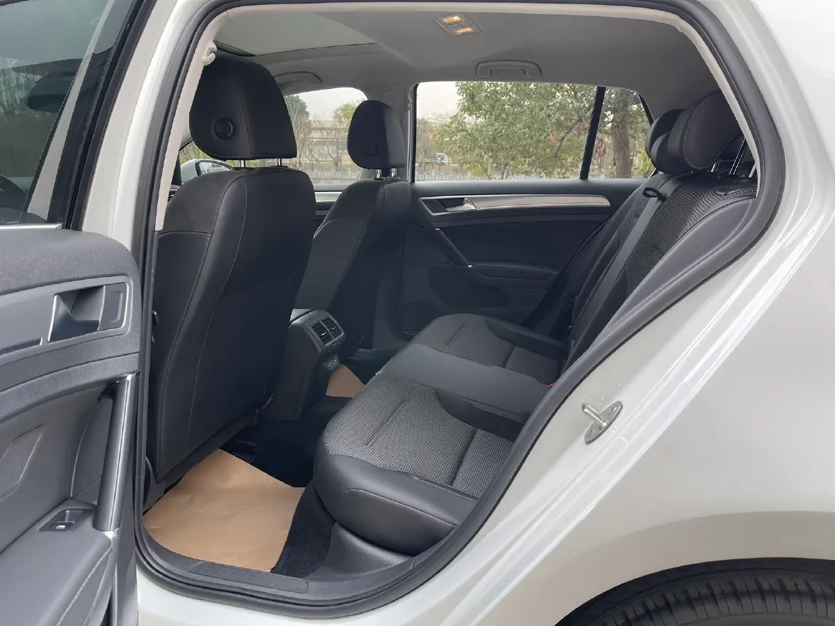 2019 Brilliance Auto V7 1.8T 231HP L4 7DCT,autocango,china used car exporter,china ev exporter,chinese used car exporter,chinese used ev exporter