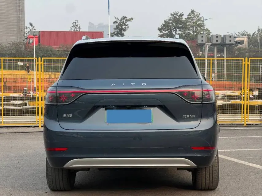 2024 AITO AITO M9 1.5T 152HP L4 REEV 42KWH,autocango,china used car exporter,china ev exporter,chinese used car exporter,chinese used ev exporter