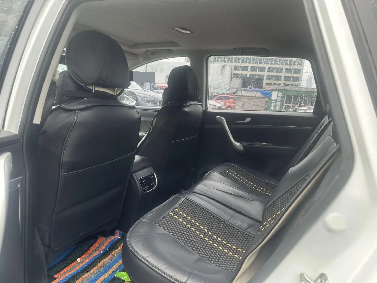 2019 Haval M6 1.5T 150HP L4 7DCT,autocango,china used car exporter,china ev exporter,chinese used car exporter,chinese used ev exporter