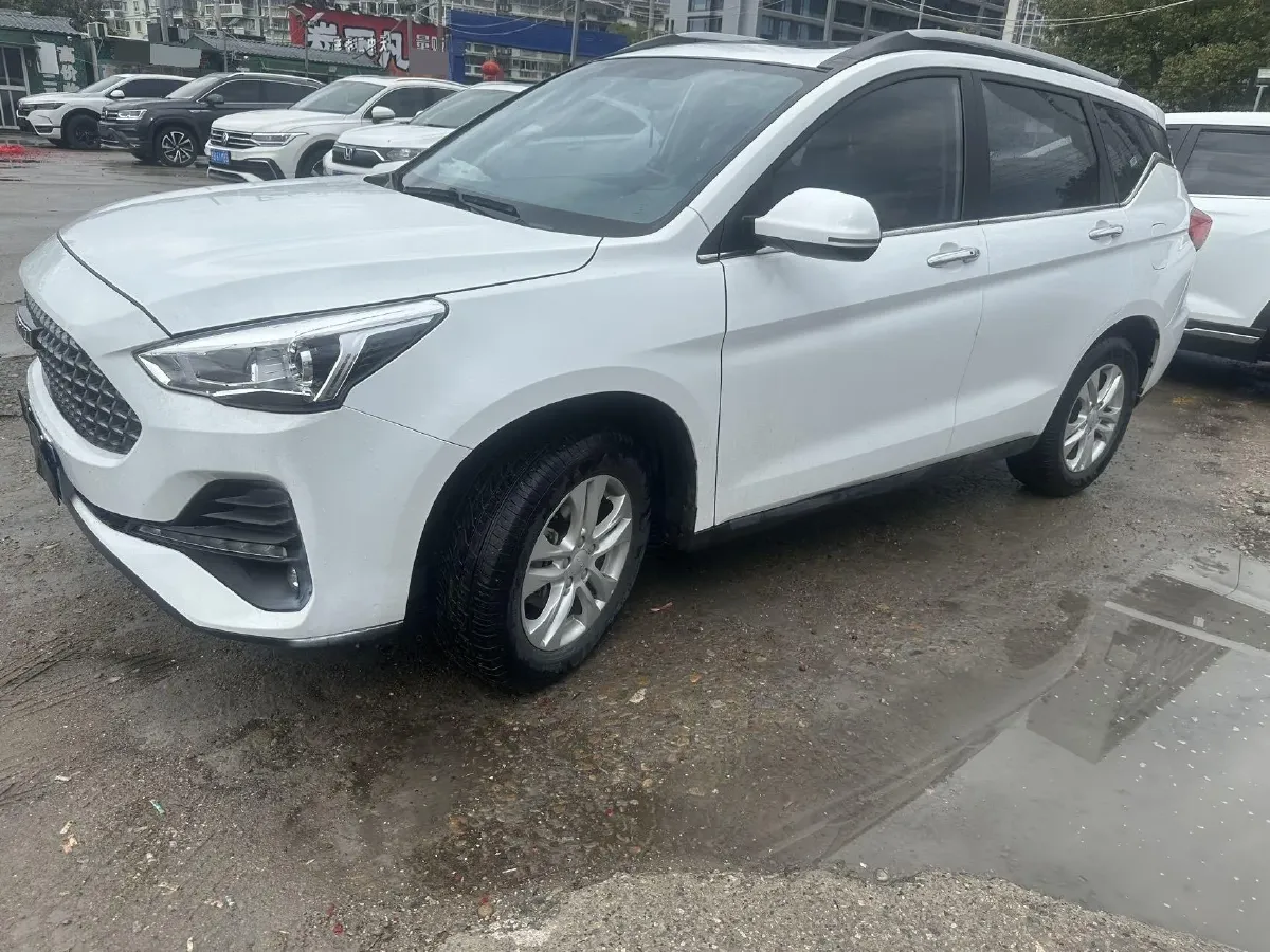 2019 Haval M6 1.5T 150HP L4 7DCT,autocango,china used car exporter,china ev exporter,chinese used car exporter,chinese used ev exporter
