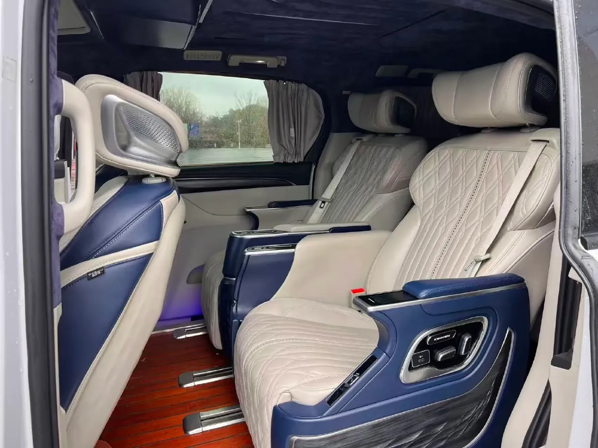 2021 Buick GL8 2.0T 237HP L4 9AT,autocango,china used car exporter,china ev exporter,chinese used car exporter,chinese used ev exporter