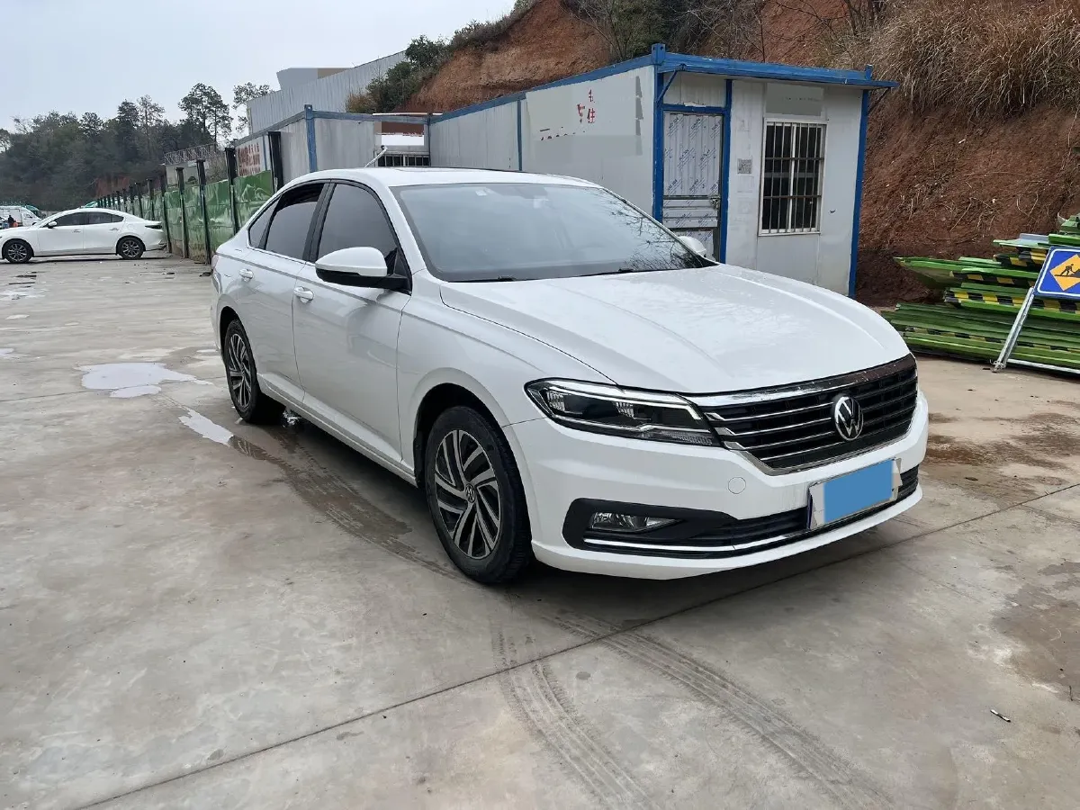 2022 Volkswagen T-Roc 1.4T 150HP L4 7DCT,autocango,china used car exporter,china ev exporter,chinese used car exporter,chinese used ev exporter