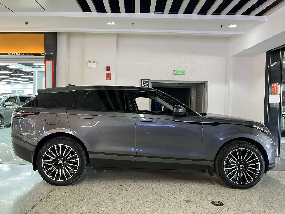 2018 Land Rover Discovery 2.0T 300HP L4 8AT,autocango,china used car exporter,china ev exporter,chinese used car exporter,chinese used ev exporter