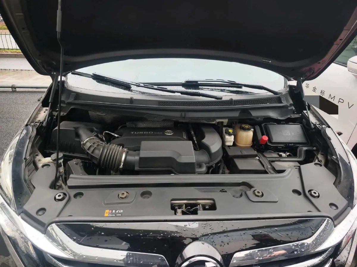 2023 Buick GL8 2.0T 237HP L4 9AT,autocango,china used car exporter,china ev exporter,chinese used car exporter,chinese used ev exporter