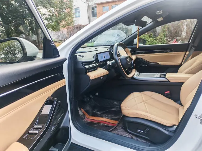 2024 Geely Galaxy L6 1.5T 163HP L4 3DHT PHEV,autocango,china used car exporter,china ev exporter,chinese used car exporter,chinese used ev exporter