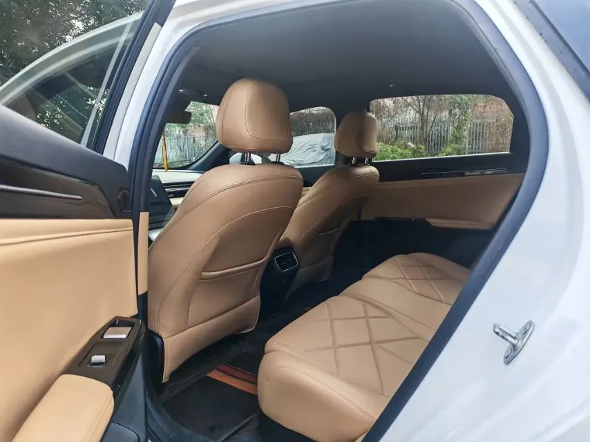 2024 Geely Galaxy L6 1.5T 163HP L4 3DHT PHEV,autocango,china used car exporter,china ev exporter,chinese used car exporter,chinese used ev exporter