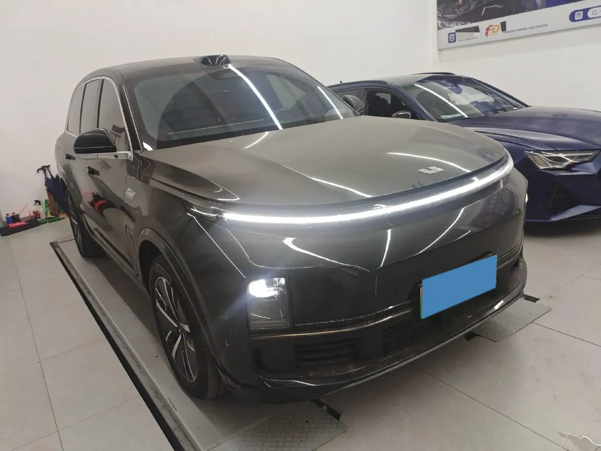 2024 Toyota Granvia 2.5L 189HP L4 E-CVT Hybrid,autocango,china used car exporter,china ev exporter,chinese used car exporter,chinese used ev exporter