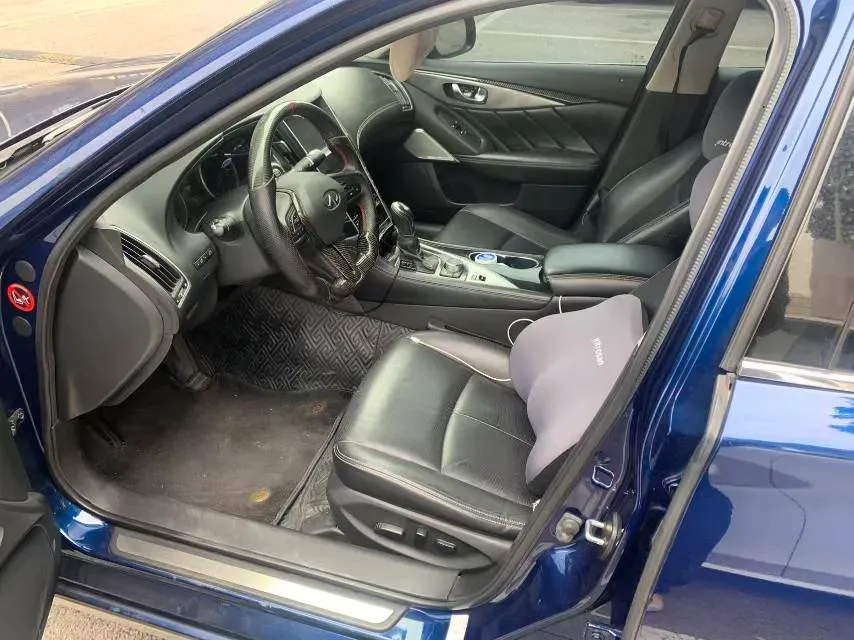 2018 Jeep Grand Commander 2.0T 265HP L4 9AT,autocango,china used car exporter,china ev exporter,chinese used car exporter,chinese used ev exporter