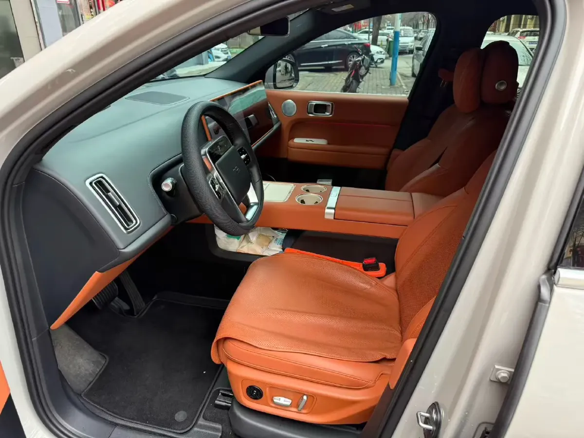 2024 Li L6 Range Extended 154HP L4 REEV 36.8KWH,autocango,china used car exporter,china ev exporter,chinese used car exporter,chinese used ev exporter