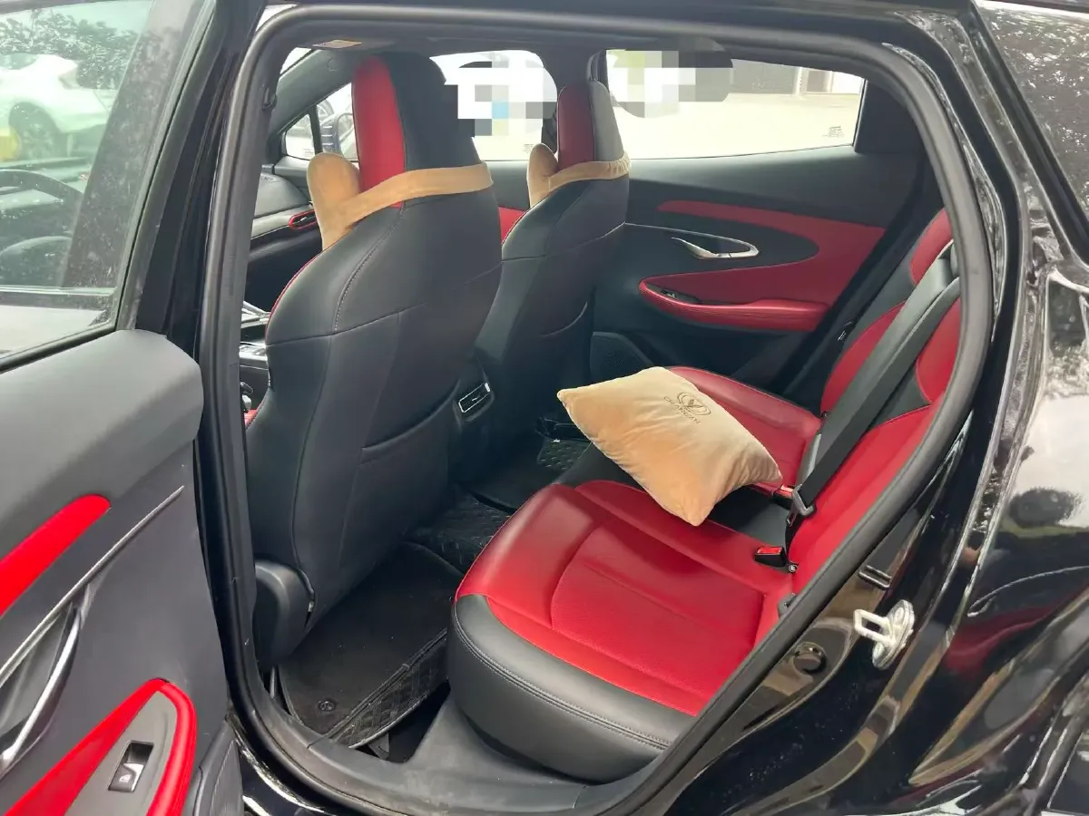 2020 ChangAn UNI-T 1.5T 180HP L4 7DCT,autocango,china used car exporter,china ev exporter,chinese used car exporter,chinese used ev exporter