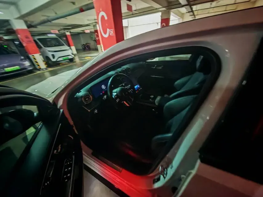 2023 Mercedes-Benz C Class 1.5T 204HP L4 9AT,autocango,china used car exporter,china ev exporter,chinese used car exporter,chinese used ev exporter