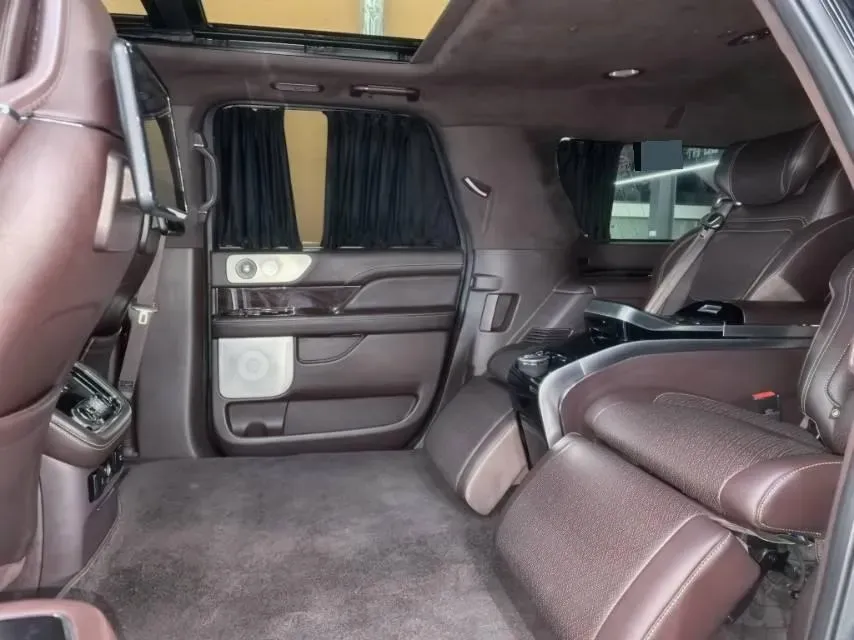 2020 Lincoln Navigator 3.5T 388HP V6 10AT,autocango,china used car exporter,china ev exporter,chinese used car exporter,chinese used ev exporter