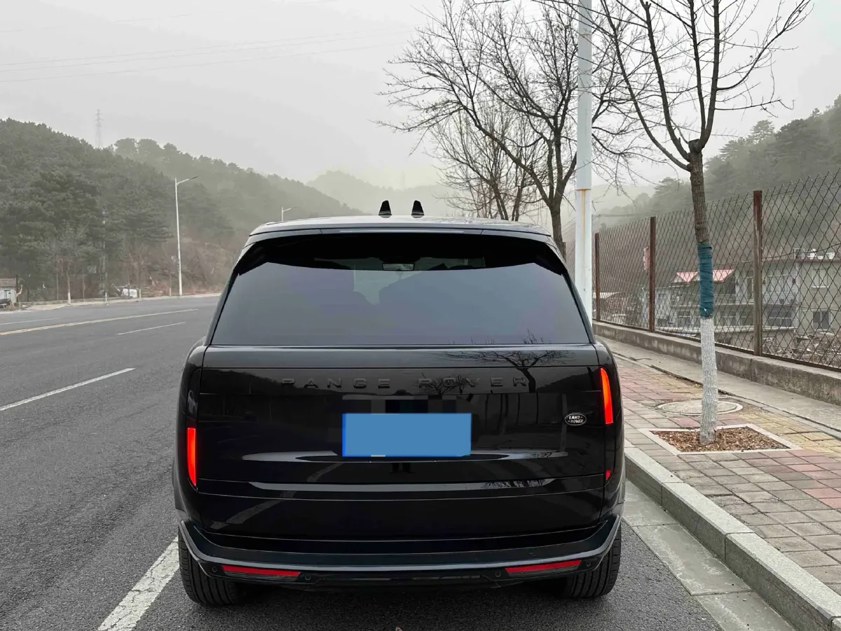 2025 Land Rover Range Rover 3.0T 400HP L6 8AT,autocango,china used car exporter,china ev exporter,chinese used car exporter,chinese used ev exporter