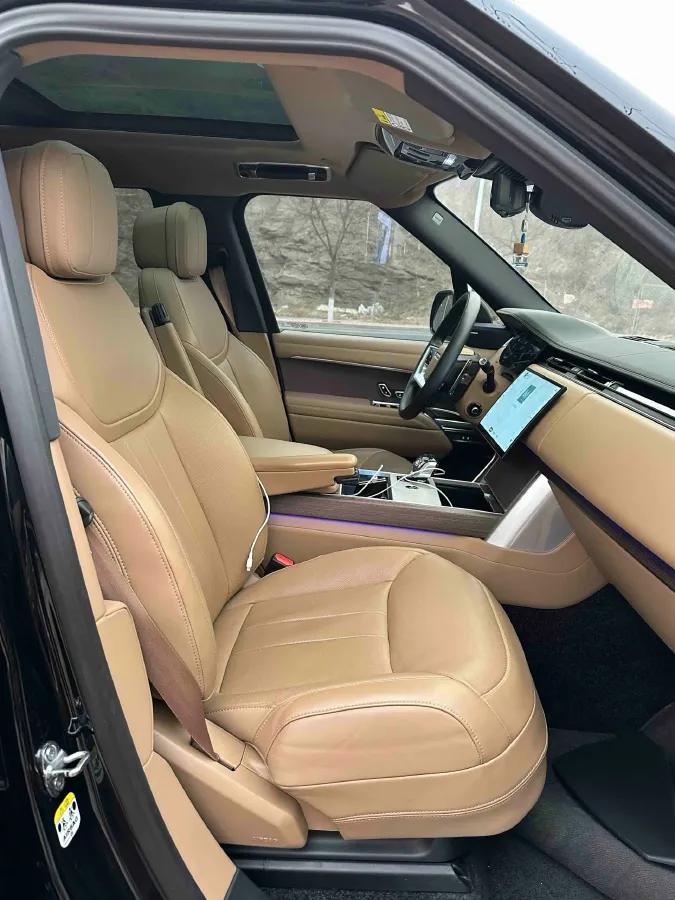 2025 Land Rover Range Rover 3.0T 400HP L6 8AT,autocango,china used car exporter,china ev exporter,chinese used car exporter,chinese used ev exporter