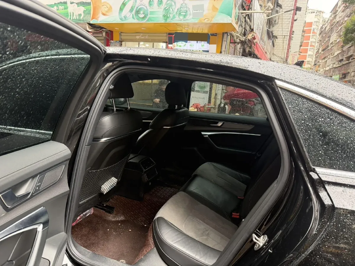 2020 Audi A6L 2.0T 190HP L4 7DCT,autocango,china used car exporter,china ev exporter,chinese used car exporter,chinese used ev exporter