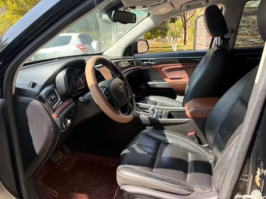 2017 GAC Trumpchi GS8 2.0T 201HP L4 6AT,autocango,china used car exporter,china ev exporter,chinese used car exporter,chinese used ev exporter