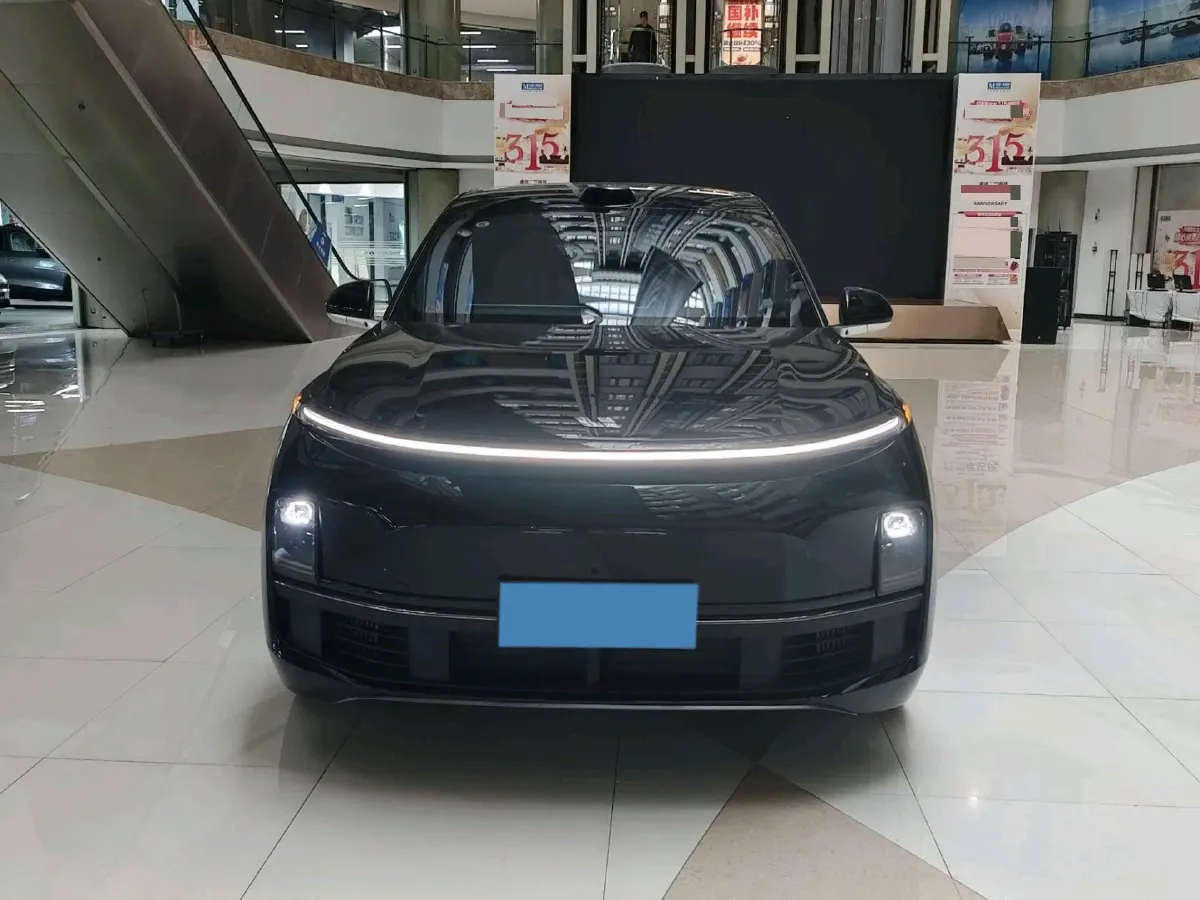 2025 Li L8 Range Extended 154HP REEV,autocango,china used car exporter,china ev exporter,chinese used car exporter,chinese used ev exporter