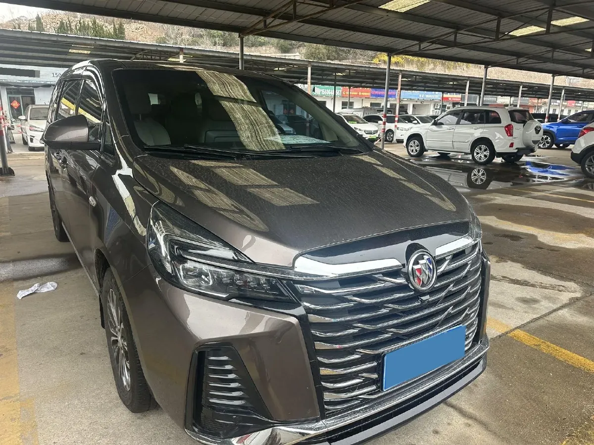 2022 Buick GL8 2.0T 237HP L4 9AT,autocango,china used car exporter,china ev exporter,chinese used car exporter,chinese used ev exporter