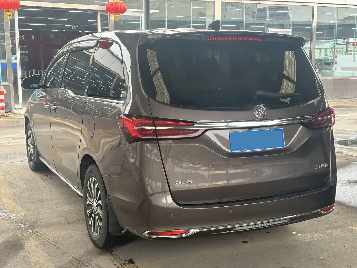 2022 Buick GL8 2.0T 237HP L4 9AT,autocango,china used car exporter,china ev exporter,chinese used car exporter,chinese used ev exporter
