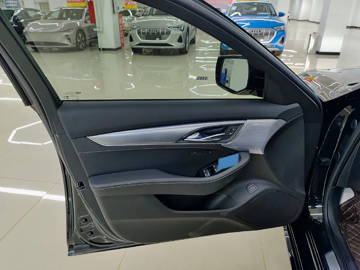 2024 Cadillac CT5 2.0T 237HP L4 10AT,autocango,china used car exporter,china ev exporter,chinese used car exporter,chinese used ev exporter