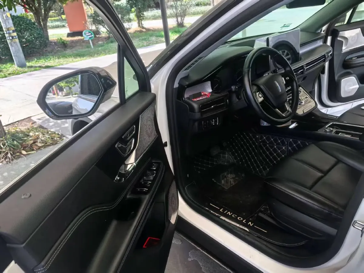 2021 Lincoln Corsair 2.0T 245HP L4 8AT,autocango,china used car exporter,china ev exporter,chinese used car exporter,chinese used ev exporter