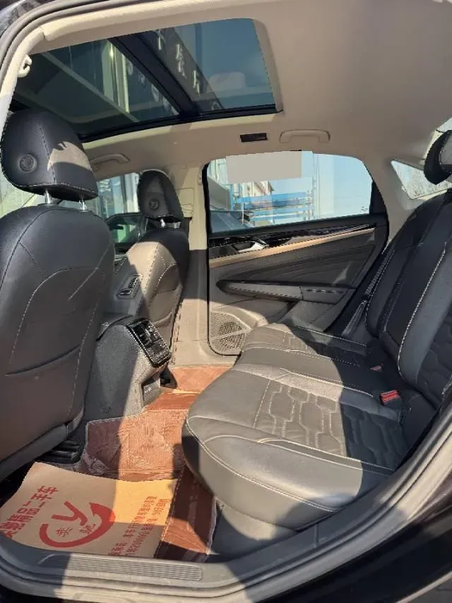 2020 Volkswagen Passat 2.0T 186HP L4 7DCT,autocango,china used car exporter,china ev exporter,chinese used car exporter,chinese used ev exporter