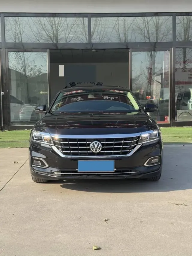 2020 Volkswagen Passat 2.0T 186HP L4 7DCT,autocango,china used car exporter,china ev exporter,chinese used car exporter,chinese used ev exporter