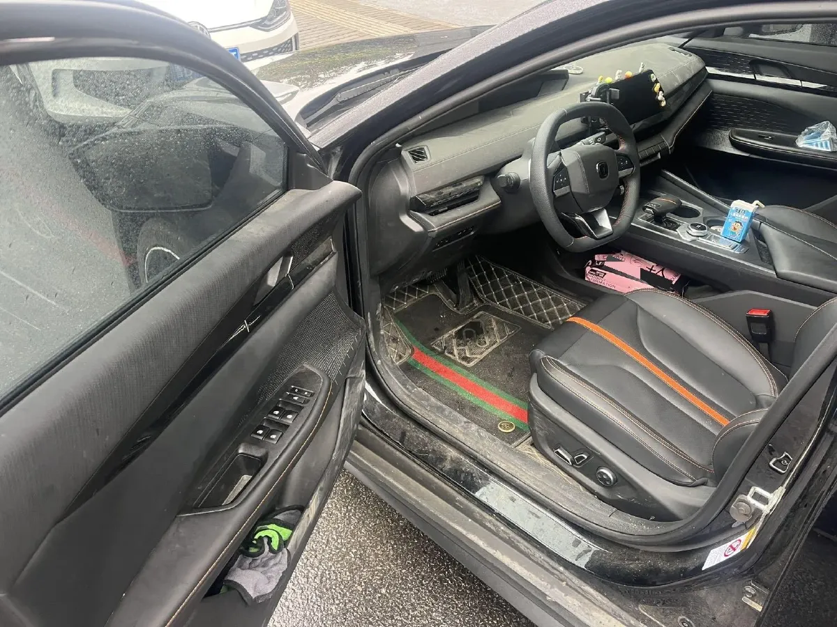 2024 ChangAn UNI-V 1.5T 188HP L4 7DCT,autocango,china used car exporter,china ev exporter,chinese used car exporter,chinese used ev exporter