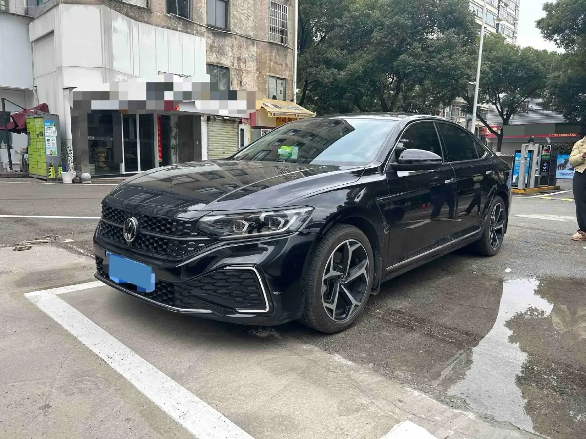 2023 Volkswagen Passat 2.0T 186HP L4 7DCT,autocango,china used car exporter,china ev exporter,chinese used car exporter,chinese used ev exporter