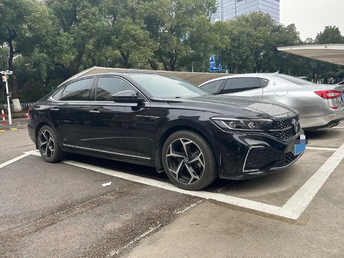 2023 Volkswagen Passat 2.0T 186HP L4 7DCT,autocango,china used car exporter,china ev exporter,chinese used car exporter,chinese used ev exporter