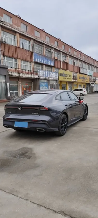 2023 ChangAn UNI-V 1.5T 188HP L4 7DCT,autocango,china used car exporter,china ev exporter,chinese used car exporter,chinese used ev exporter